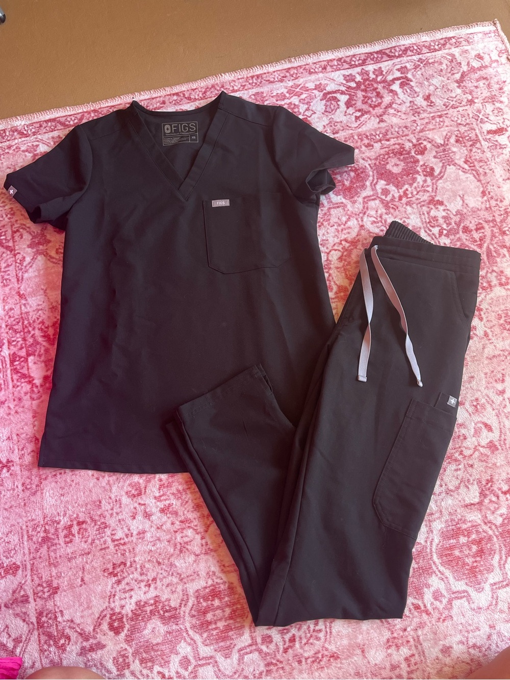 Figs Black Scrub Set - V-Neck Top & Drawstring Pants